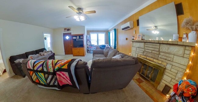 Photo - 3D Tour Available - Stand Alone House + Attached Garage + Pet Friendly! Available April 22nd!