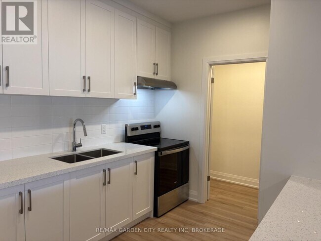 Photo - 103 Southworth St N Unit 103B