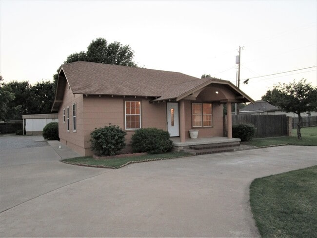 Photo - Charming 2 bedroom 1 bath