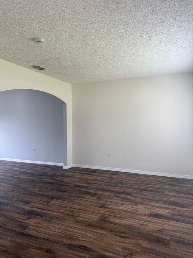 Photo - Beautiful and Spacious Home in Poinciana