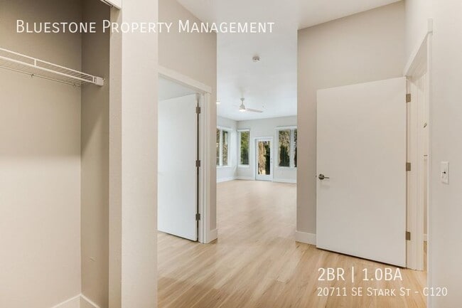 Photo - 20711 SE Stark St Unit C120
