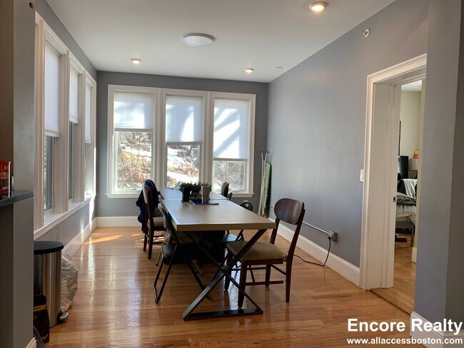 1777 Commonwealth Ave Unidad 2