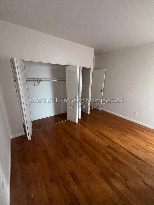 Photo - 5535 Pershing Ave Unit 22