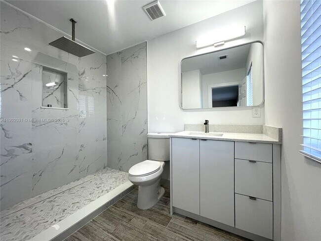 Photo - 11939 SW 218th St