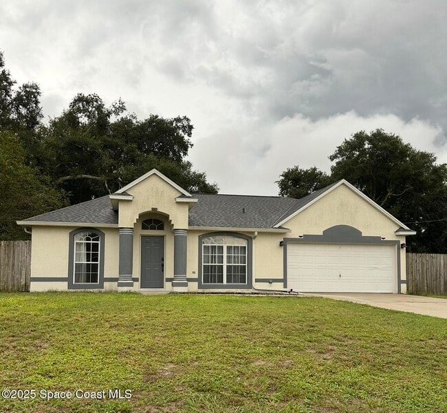 Building Photo - 6323 Brack St