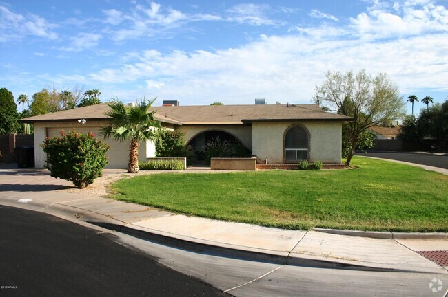 Building Photo - 2217 S Las Flores Rental