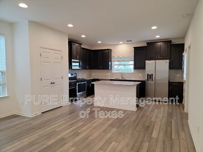 Photo - 3201 College Park Dr