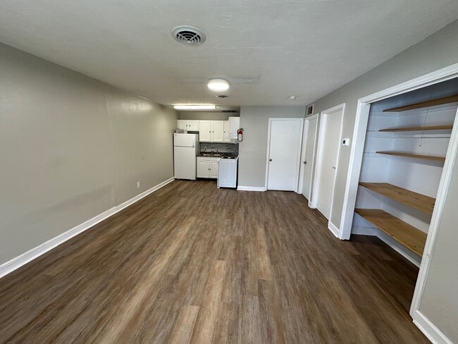 Photo - 335 W State St Unit Apt 3