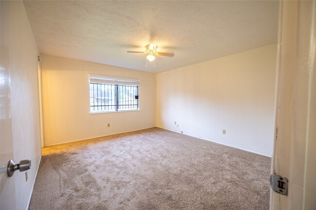 Photo - 14658 Flair Dr
