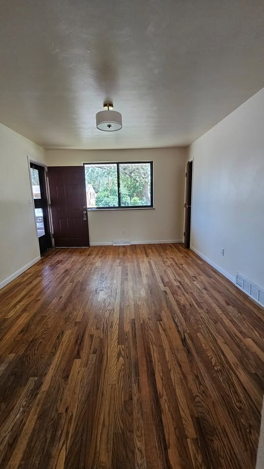 37 Newland Ct