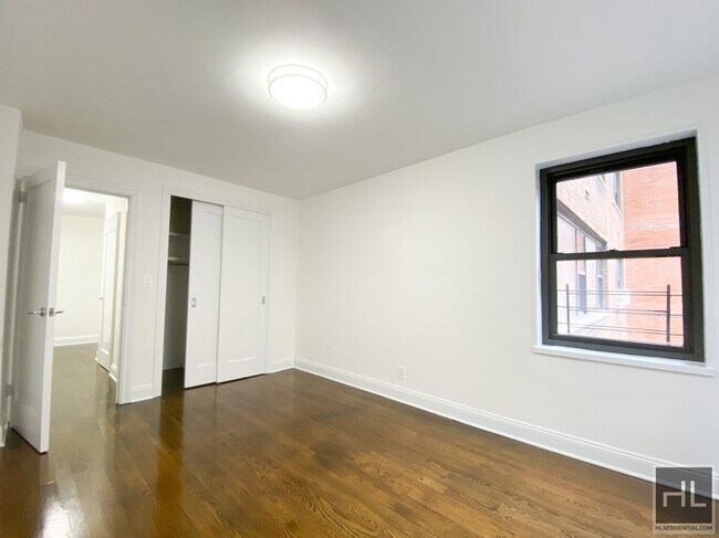 Photo - EAST 56 STREET Unidad 12K