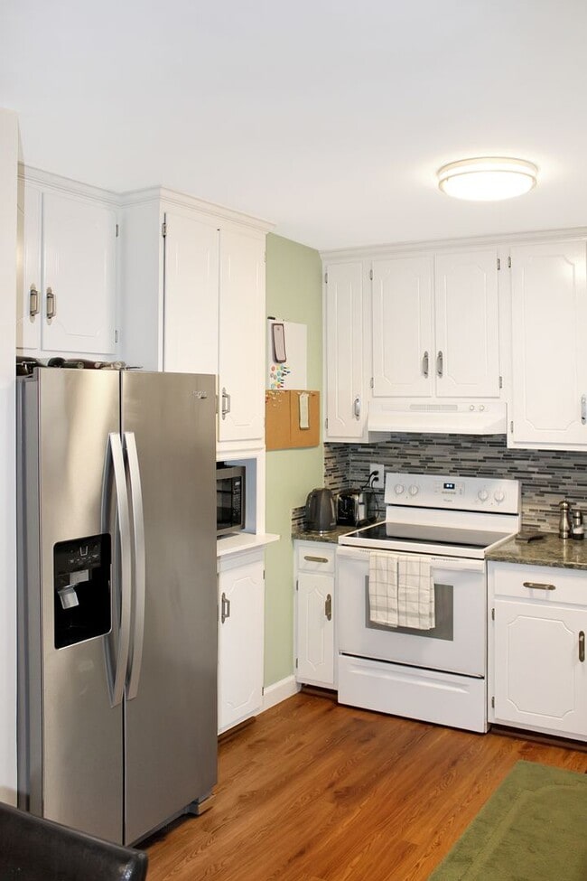 Photo - Furnished 2-bedroom / 1-bath