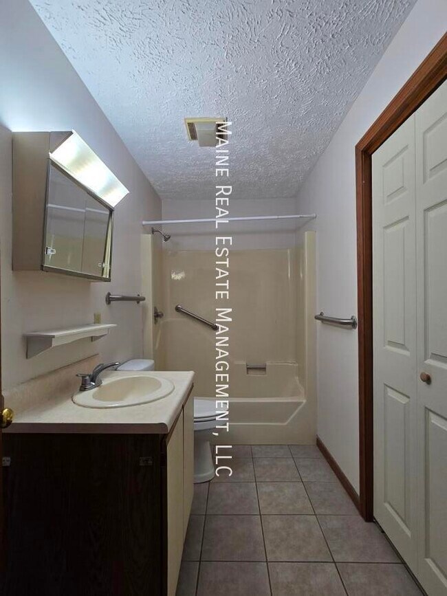 Photo - 8 Hartley St Unit 2