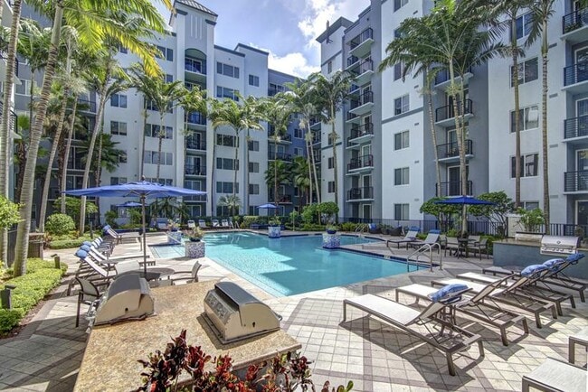 Photo - Solmar on Sixth