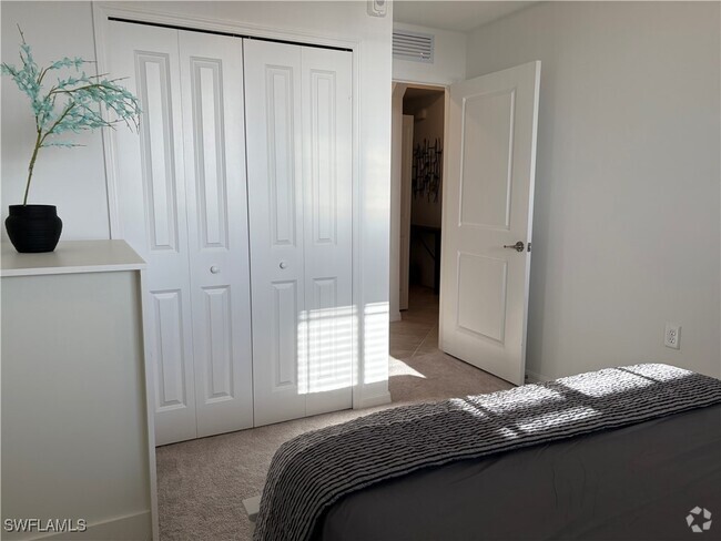 Building Photo - 5749 Double Eagle Cir Unit 4536 Rental