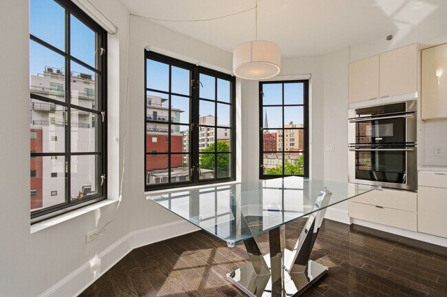 Photo - 1011 M St NW