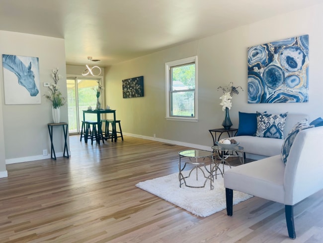 Photo - 1021 Florence Ave