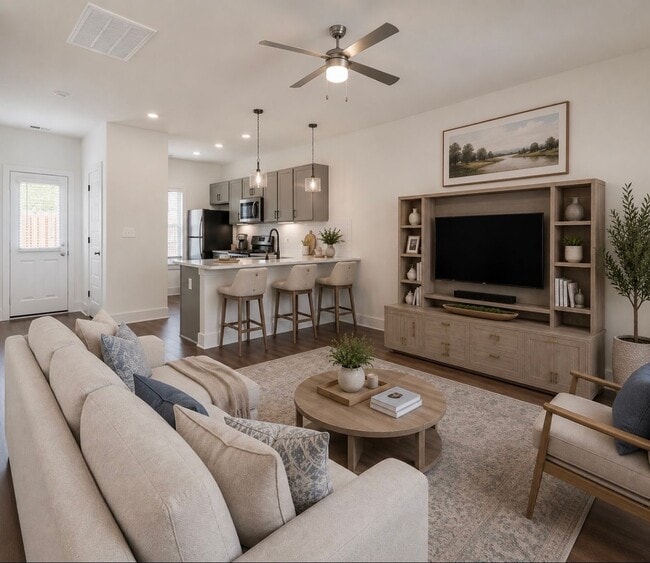 Photo - 105 Huntley Dr