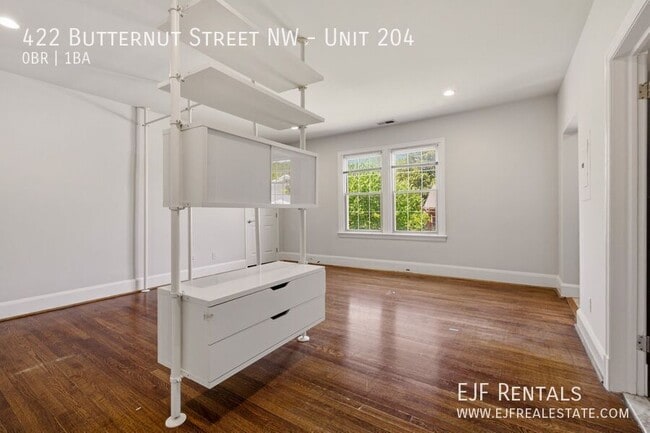 Photo - 422 Butternut St NW Unidad 204