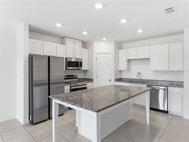 Photo - 32156 Pond Apple Bnd