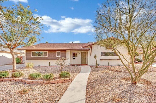 Building Photo - Mid-Century Modern Gem in Historic McNeil ... Rental