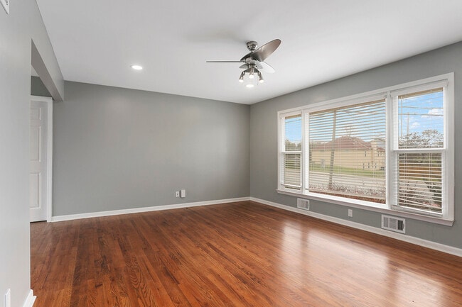 Photo - 1306 SW 3rd St