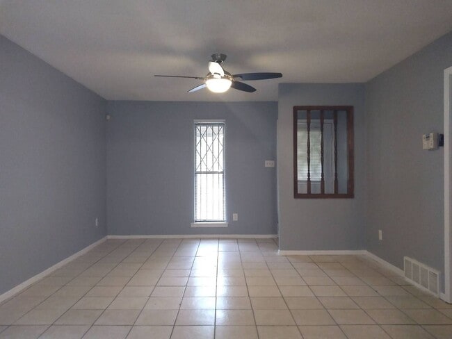 Photo - 4 Success Realty is now offering this 3 be...