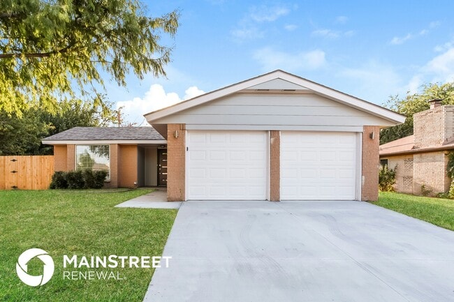 Building Photo - 8917 S Hillcrest Dr