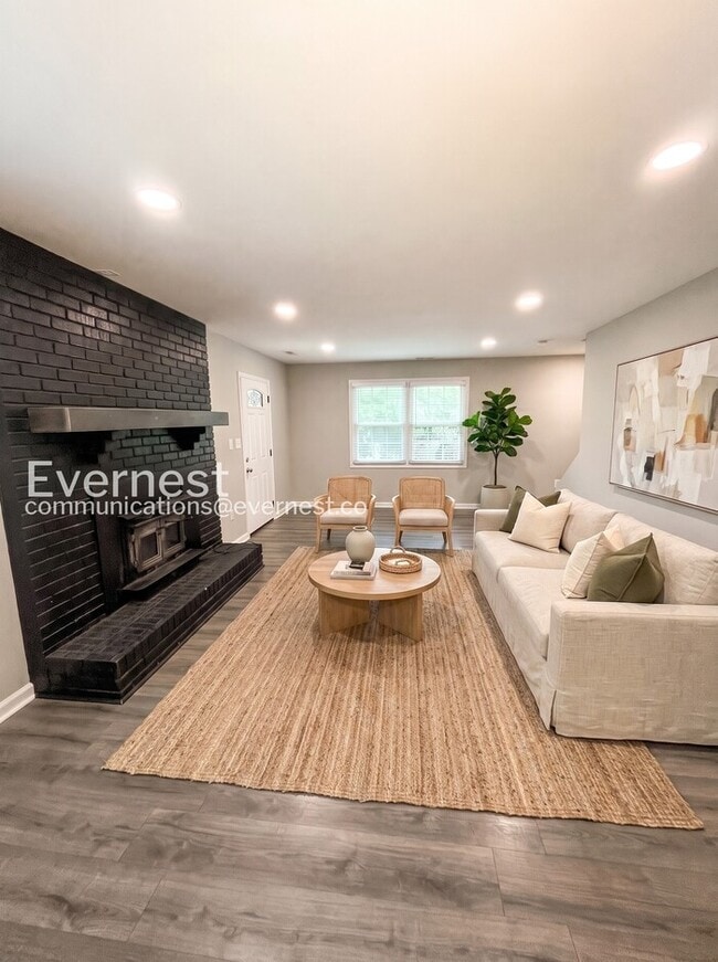 Photo - 239 Jeffery Dr