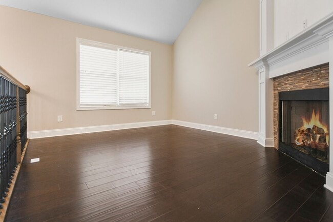 Photo - Pet Friendly Four Bedroom with Basement!
