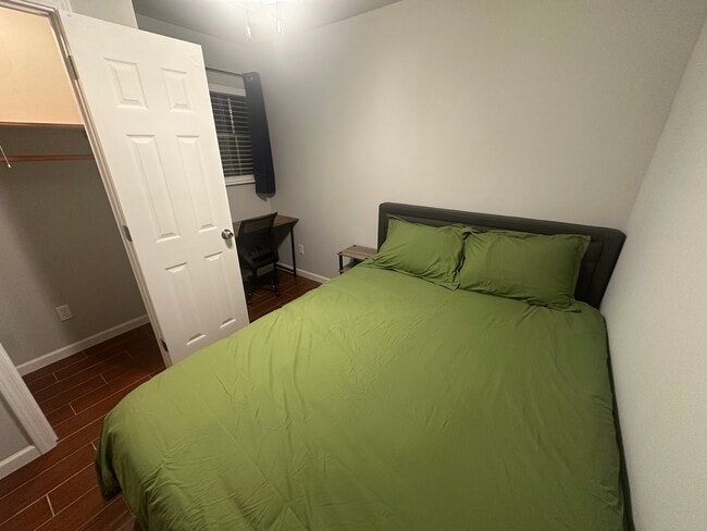 Building Photo - 8626 Nairn St Rental