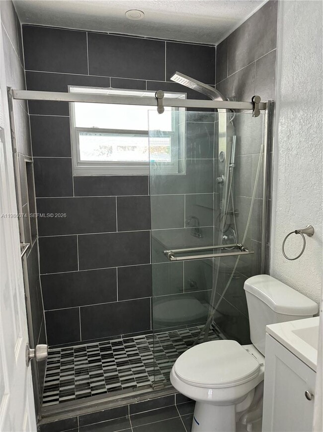 Photo - 2400 N 57th Way