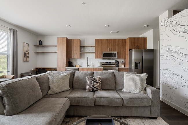 Photo - 2232 Empire Central Dr Unidad ID1018224P