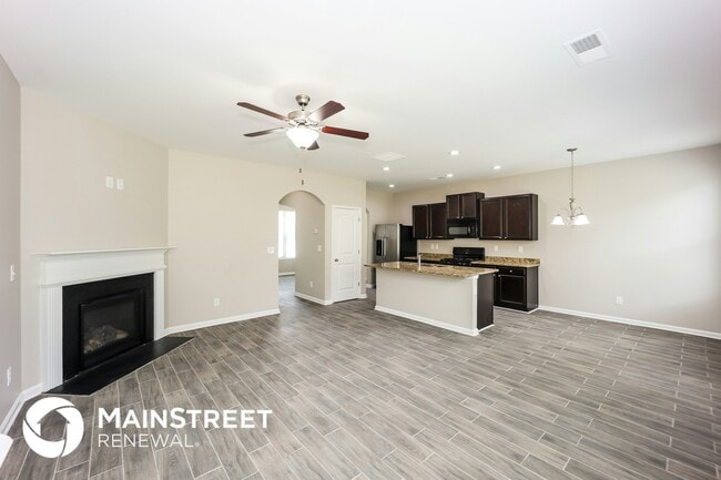 Photo - 6372 Woodwell Dr