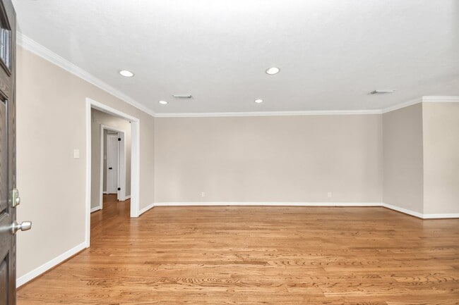 Photo - 3419 Norris Dr