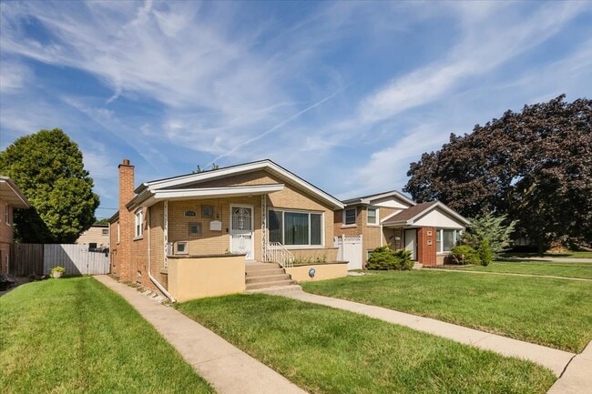 Photo - 15304 Grant St