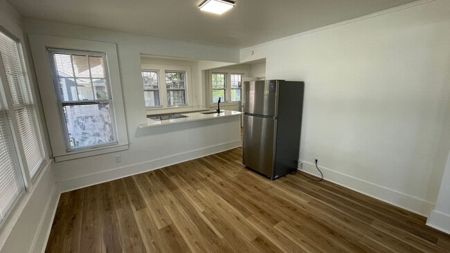 Photo - 1720 N Grant St