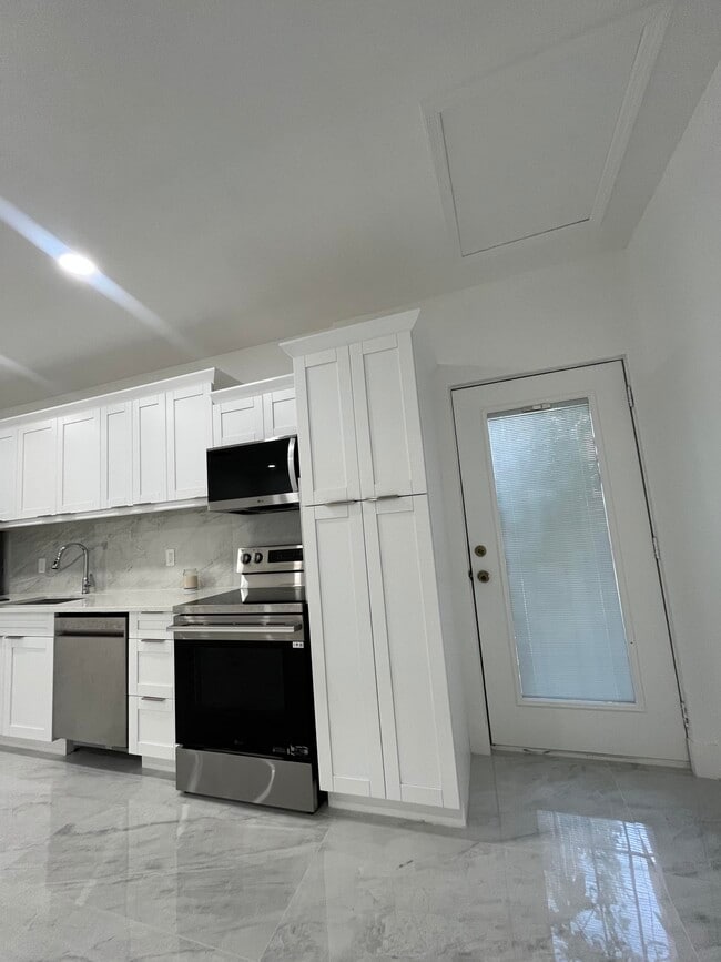 Photo - 4588 Old Okeechobee Rd