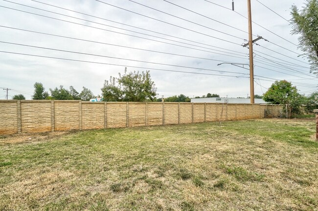 Photo - 2 Bed 1 Bath Duplex in MWC