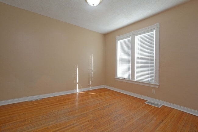 Photo - Beautiful Unit in a Vibrant and Historic St. Paul Neighborhood