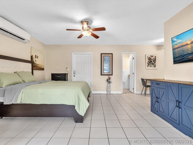 Photo - 461 SE 19th Ave Unit 1