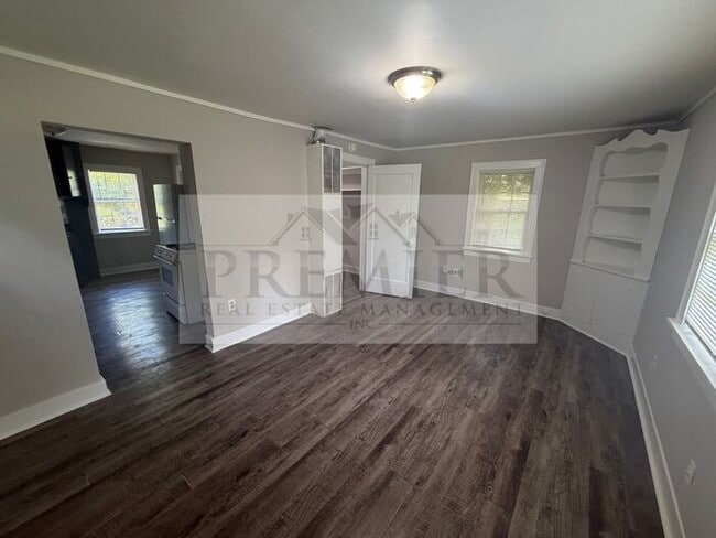 Photo - Studio HOUSE No Shared walls -1611 S Northern Blvd #B Independence - - Rent $750