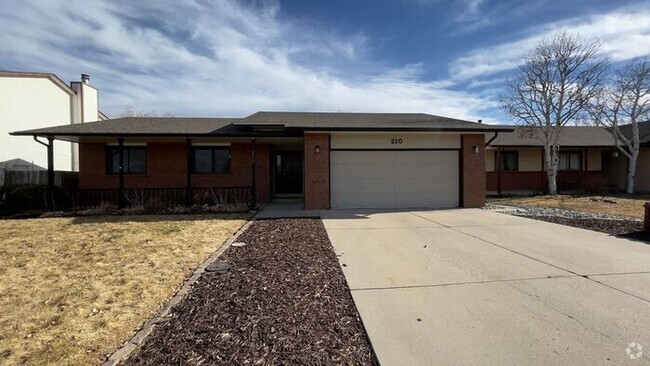 Building Photo - Great Home in Greeley