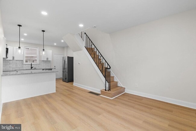 Photo - 2151 E Stella St