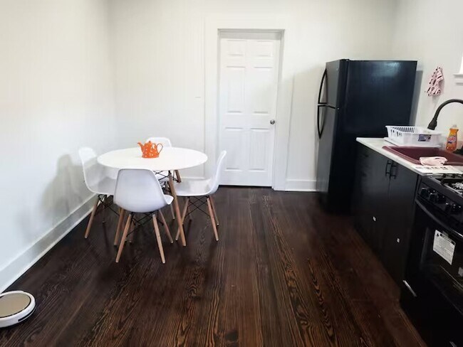 Photo - 2538 Lavender St