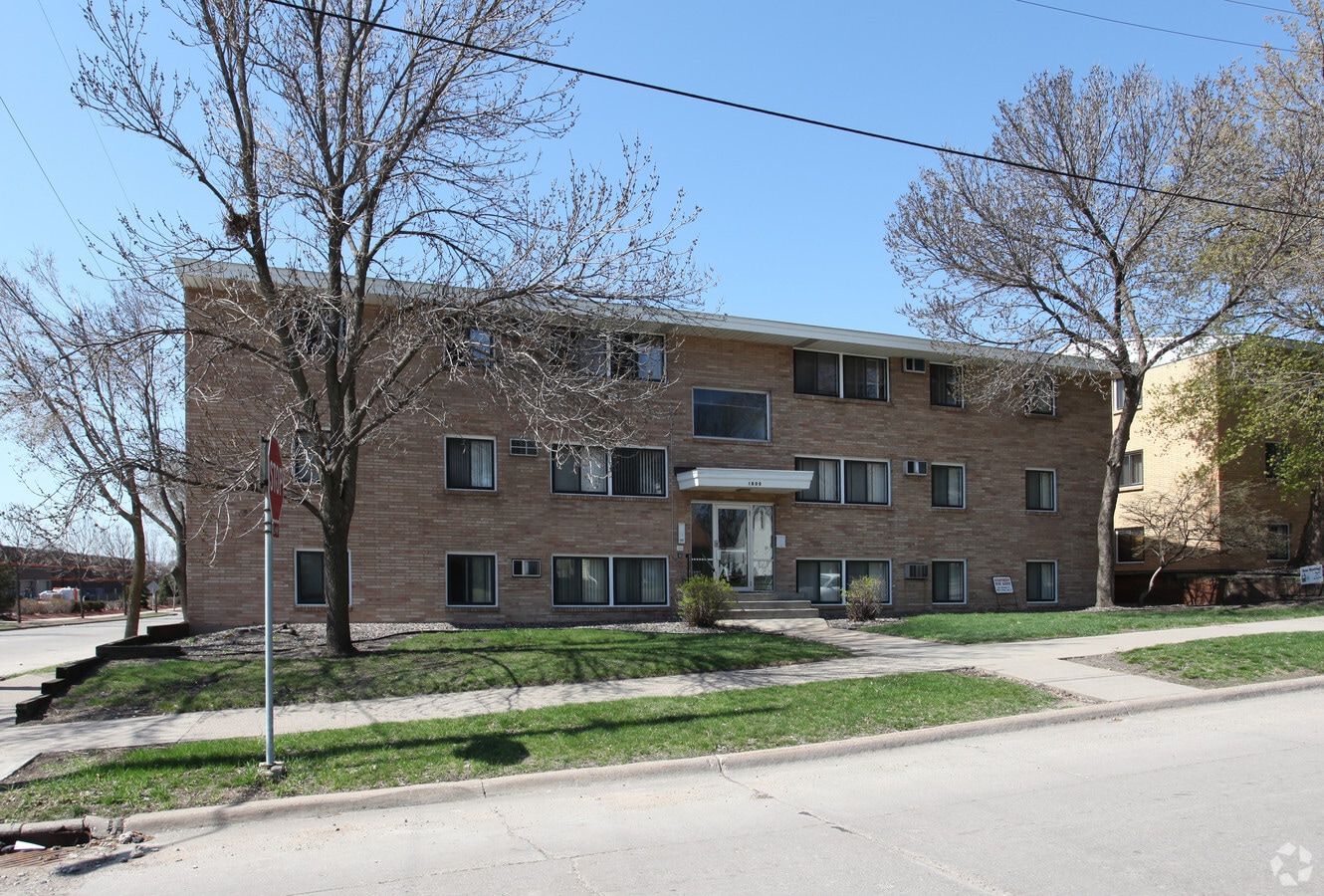 Quarry on Arthur - Quarry on Arthur Apartments