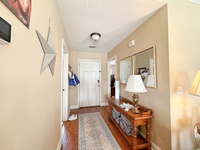 Photo - 112 Tuscany Trail