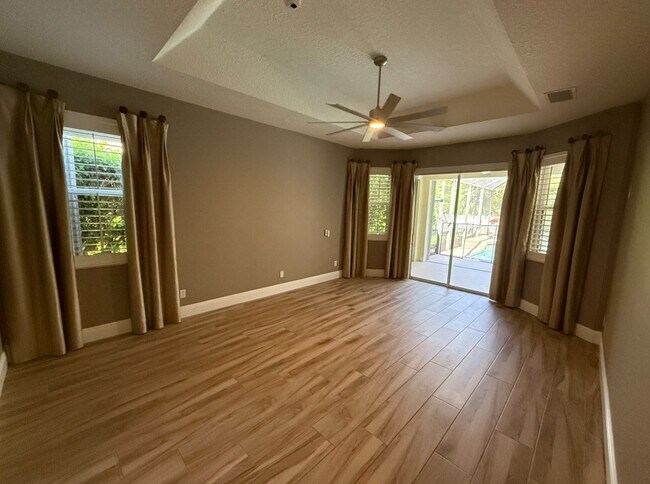 Photo - 6331 Yellow Wood Pl