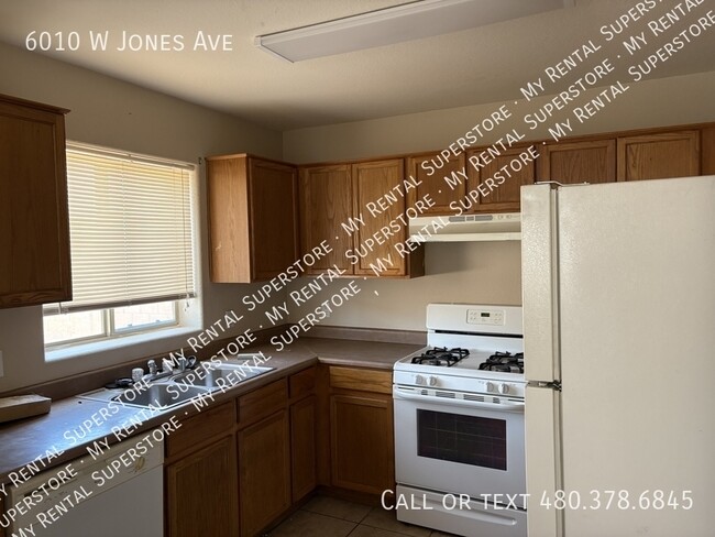 Photo - 6010 W Jones Ave
