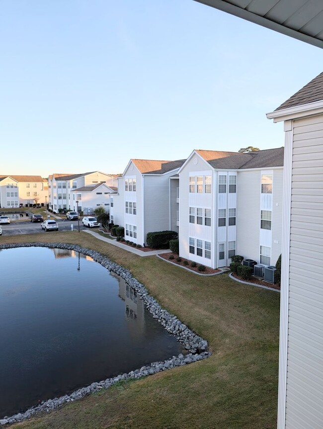 Building Photo - 3BR / 2BA Condo for Rent – Southbridge (Water View)